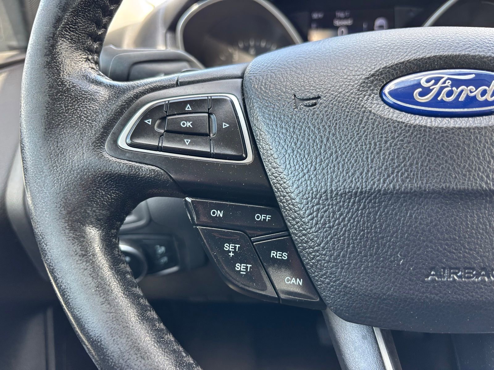 Used 2016 Ford Focus SE w/ SE Sport Package image 24