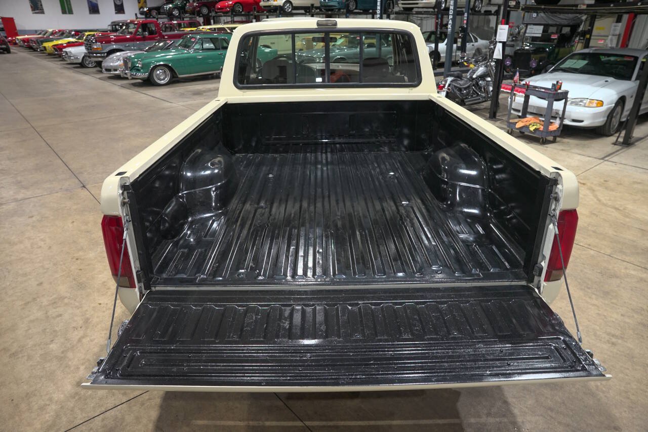 Used 1993 Ford F150 XL AWD/4WD image 40