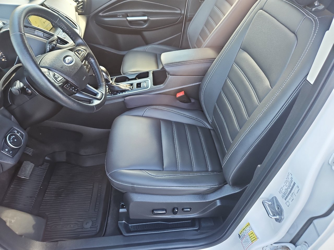 Used 2019 Ford Escape SEL image 11