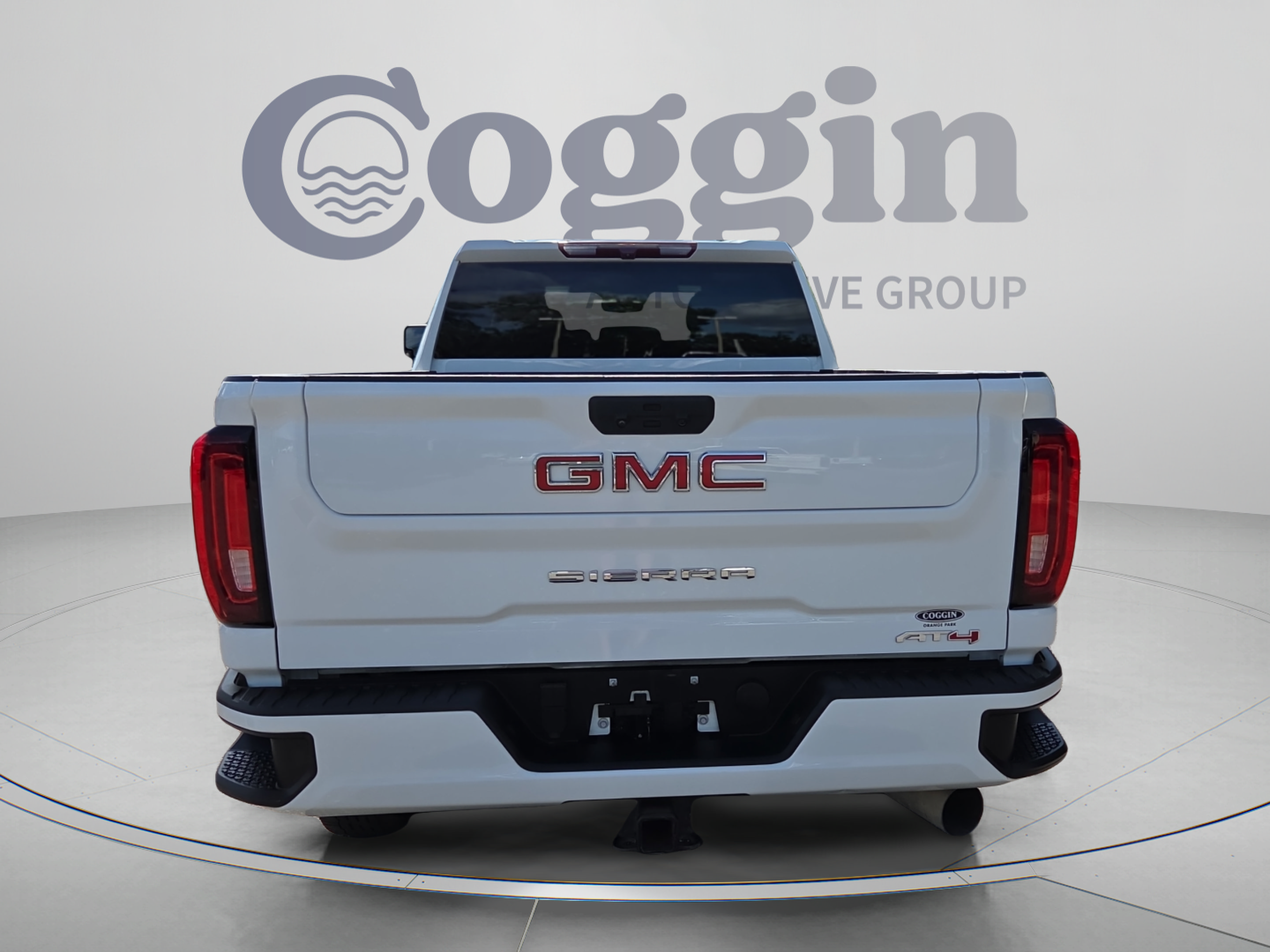 Certified 2022 GMC Sierra 2500 AT4 w/ Gooseneck/5TH Wheel Package AWD/4WD image 4