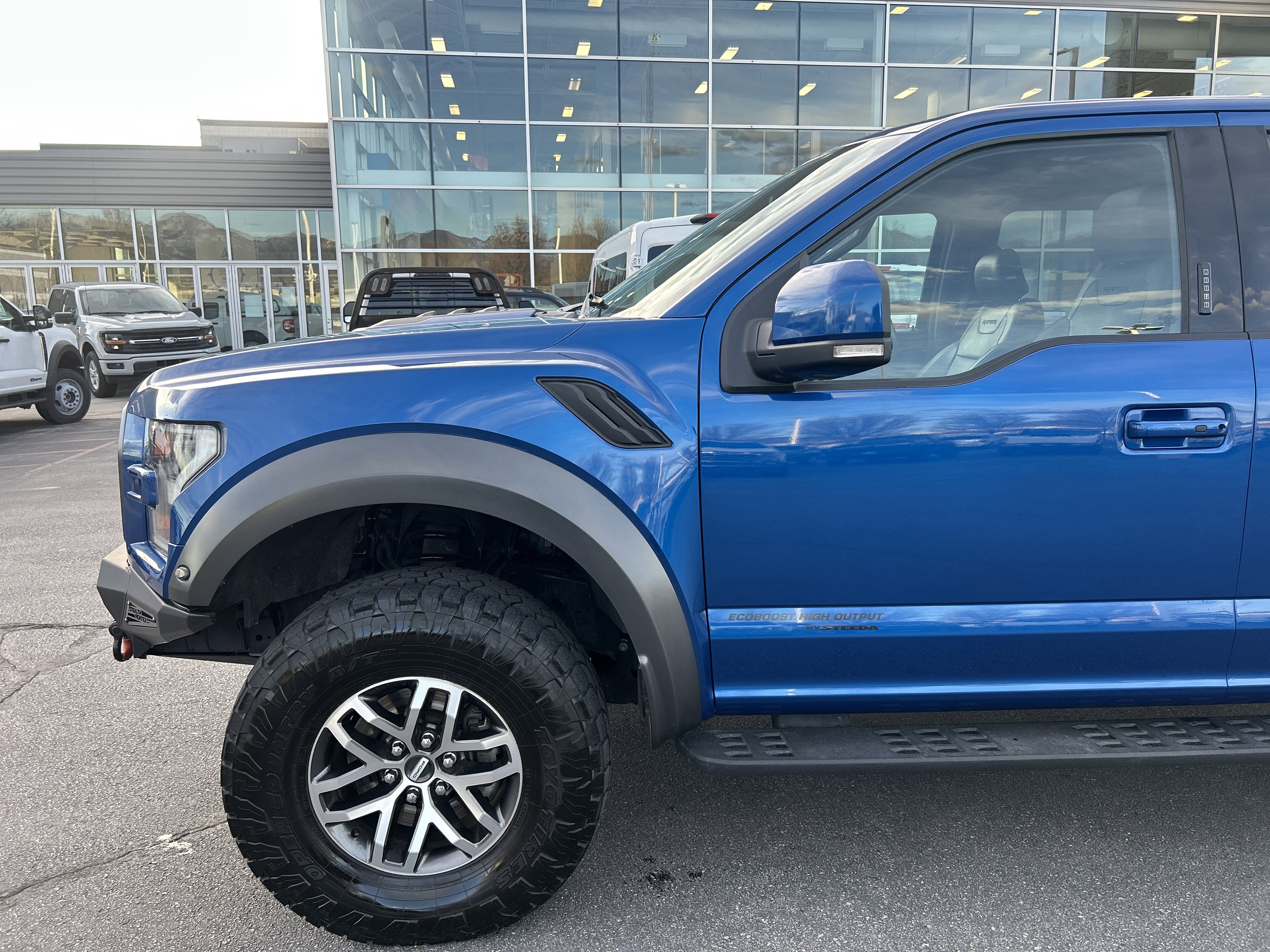 Used 2018 Ford F150 Raptor w/ Equipment Group 802A Luxury image 9