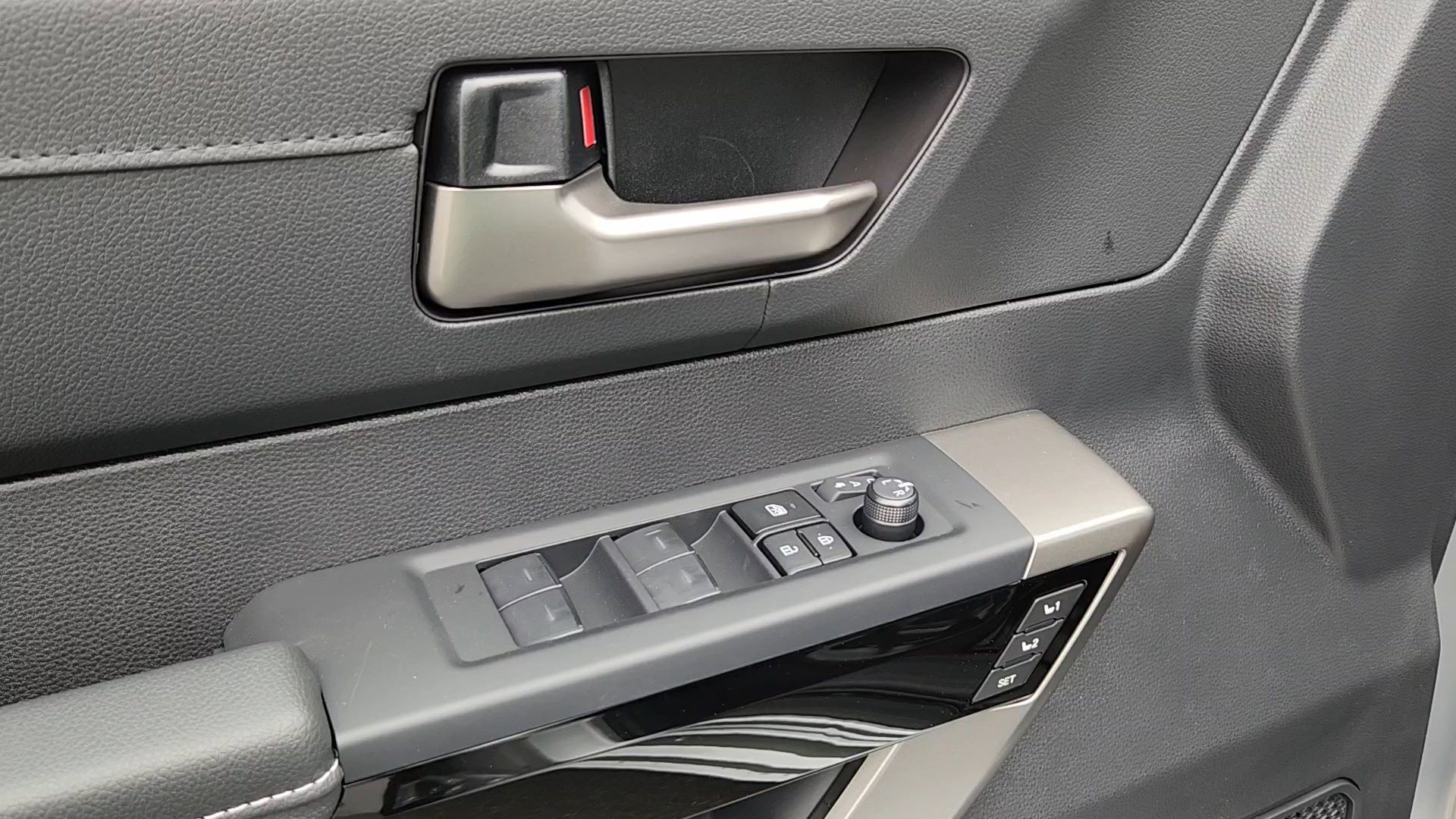 New 2026 Toyota Tundra Limited AWD/4WD image 7