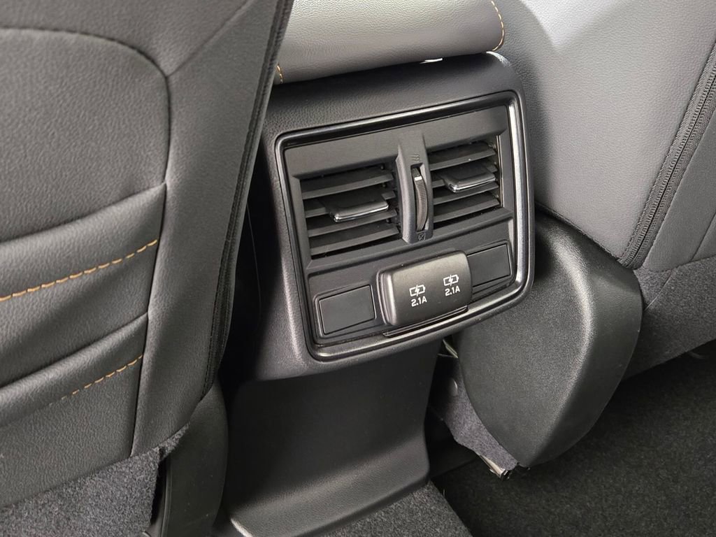Certified 2025 Subaru Forester Wilderness w/ Convenience Package AWD/4WD image 18