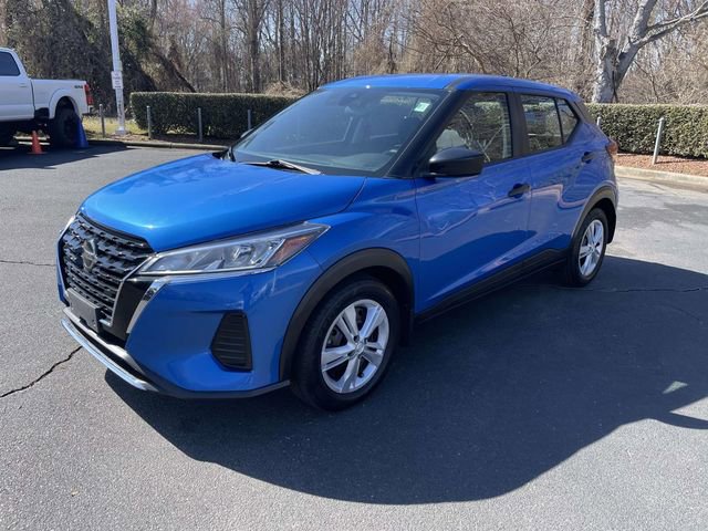 Used 2021 Nissan Kicks S image 3