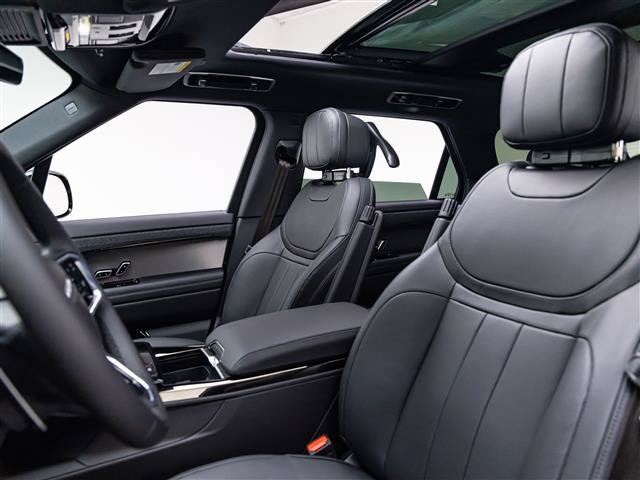 New 2027 Land Rover Range Rover Sport SE AWD/4WD image 15