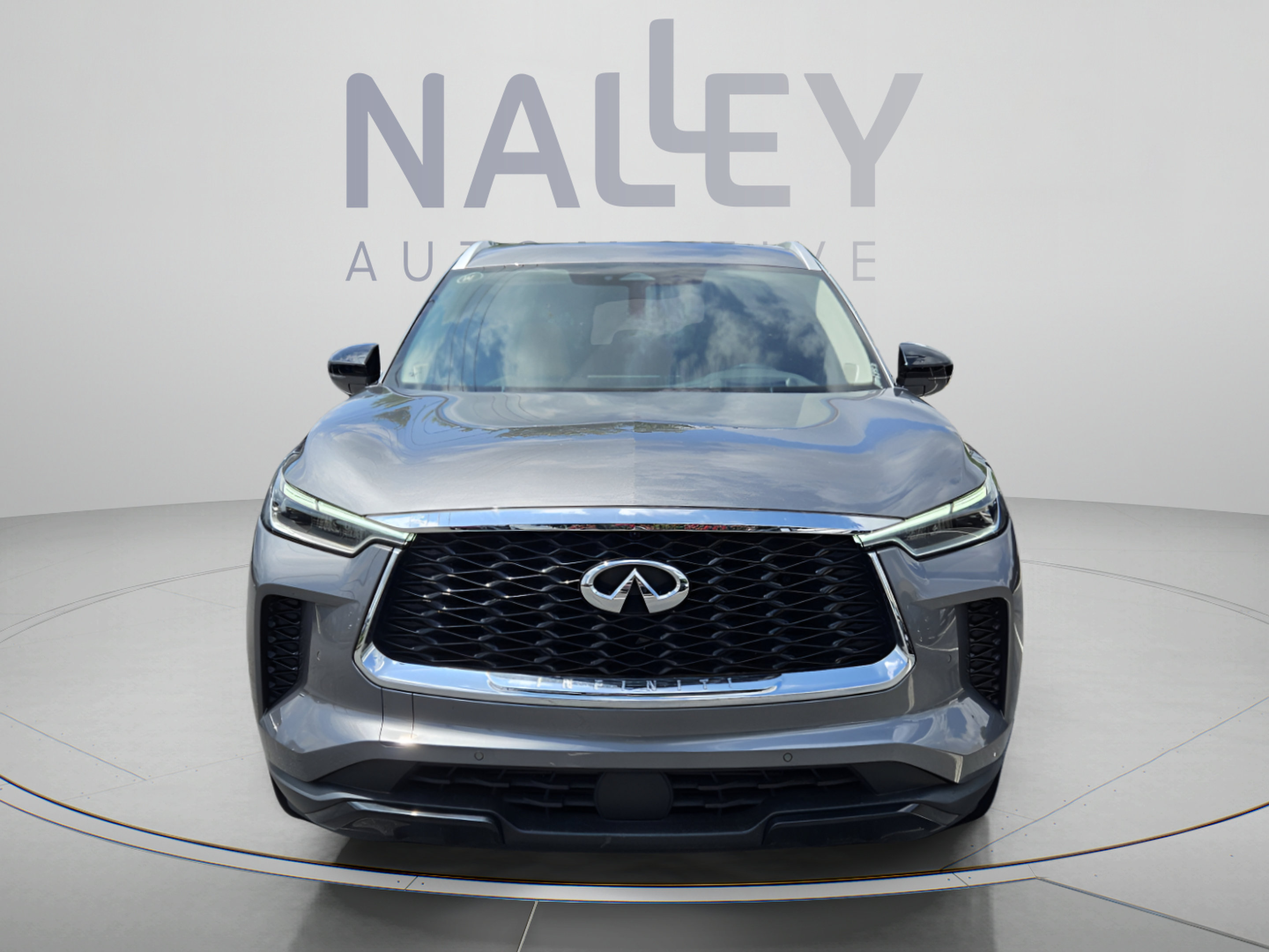 Used 2025 INFINITI QX60 Luxe w/ Vision Package FWD image 8