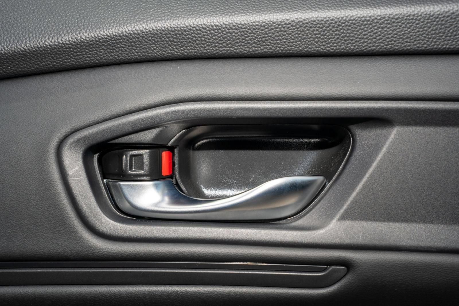Certified 2023 Honda Accord EX image 29
