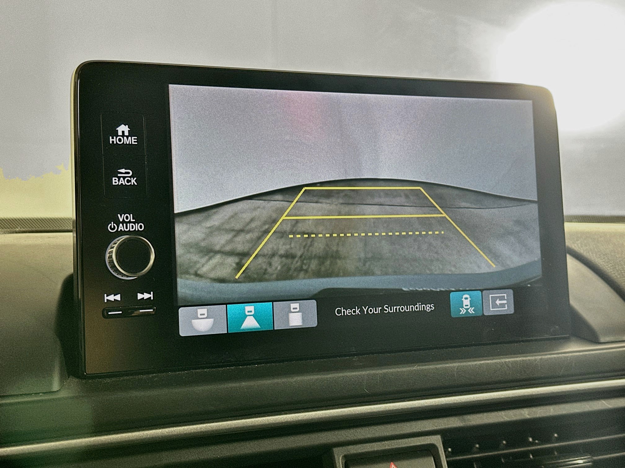 Used 2025 Honda Pilot Touring image 23
