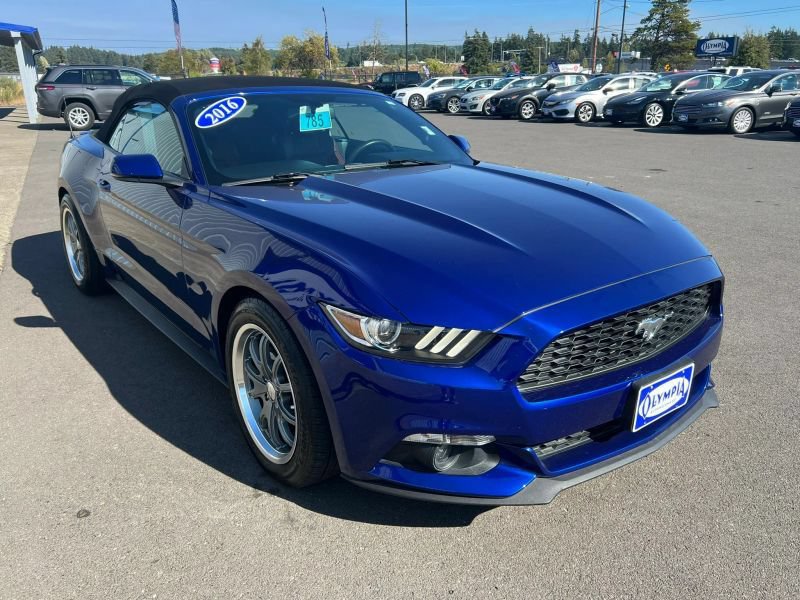 Used 2016 Ford Mustang Premium w/ Equipment Group 201A RWD image 4