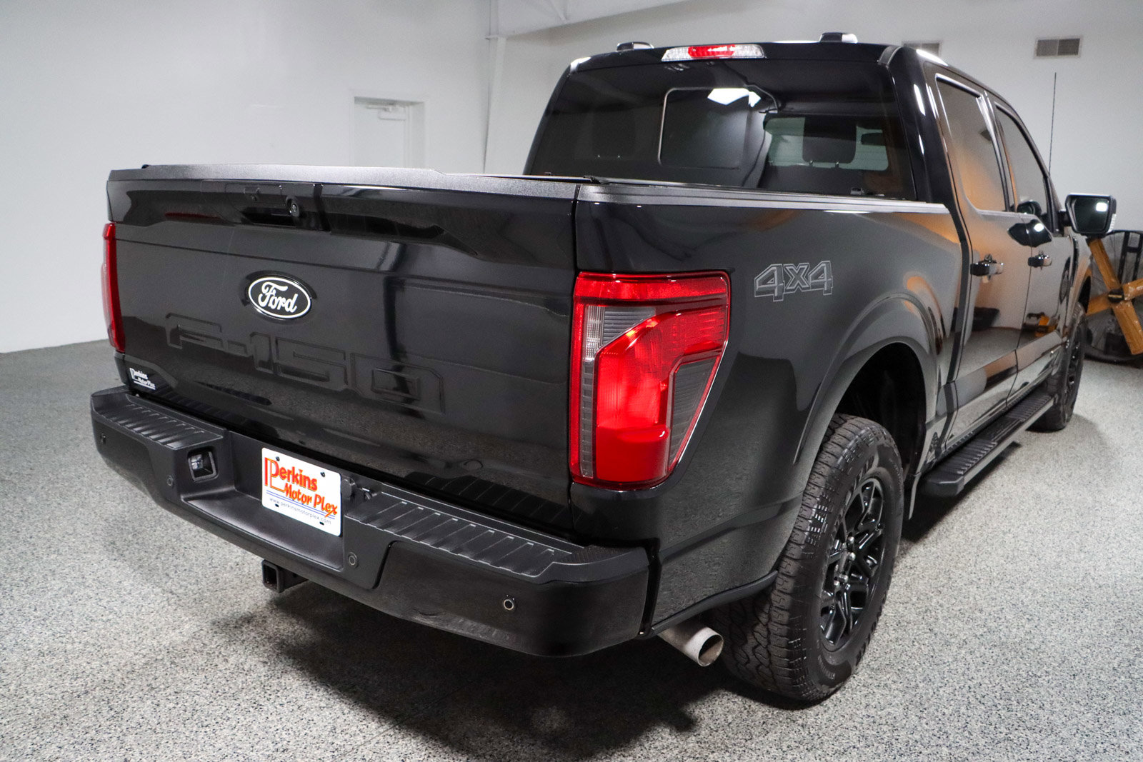 Used 2024 Ford F150 XLT w/ Equipment Group 302A MID image 7