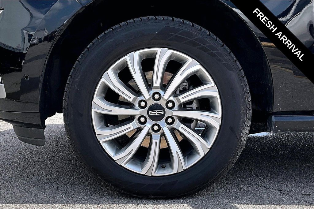 Used 2024 Lincoln Navigator L 4WD image 30