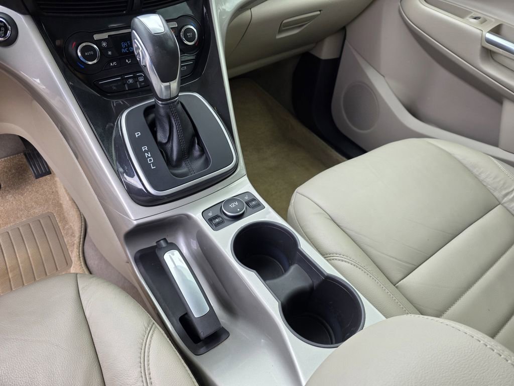 Used 2016 Ford C-MAX Energi SEL w/ Equipment Group 302A FWD image 21