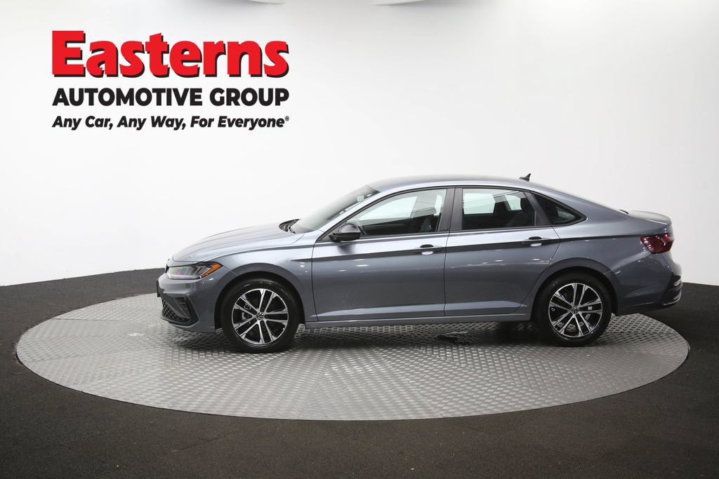 Used 2025 Volkswagen Jetta Sport FWD image 59