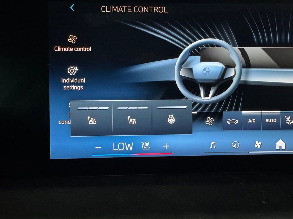 Used 2024 BMW X7 xDrive40i w/ Premium Package image 35