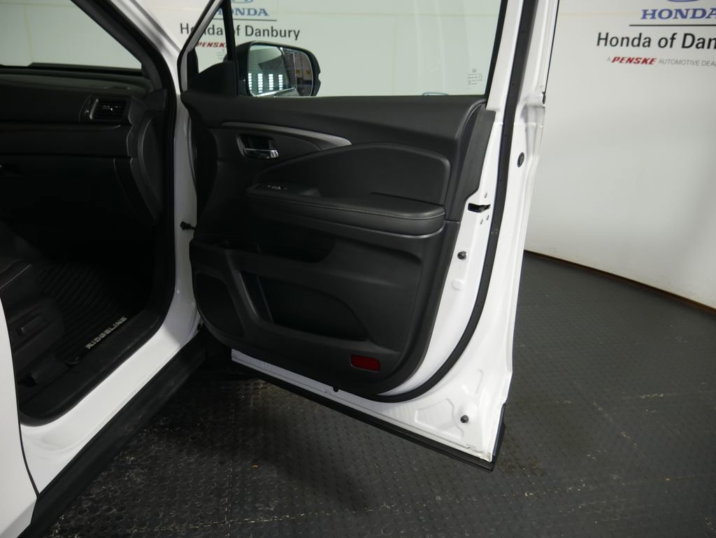 Certified 2023 Honda Ridgeline RTL image 5