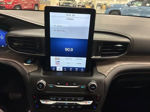 Used 2020 Ford Explorer Platinum w/ Premium Technology Package AWD/4WD image 33