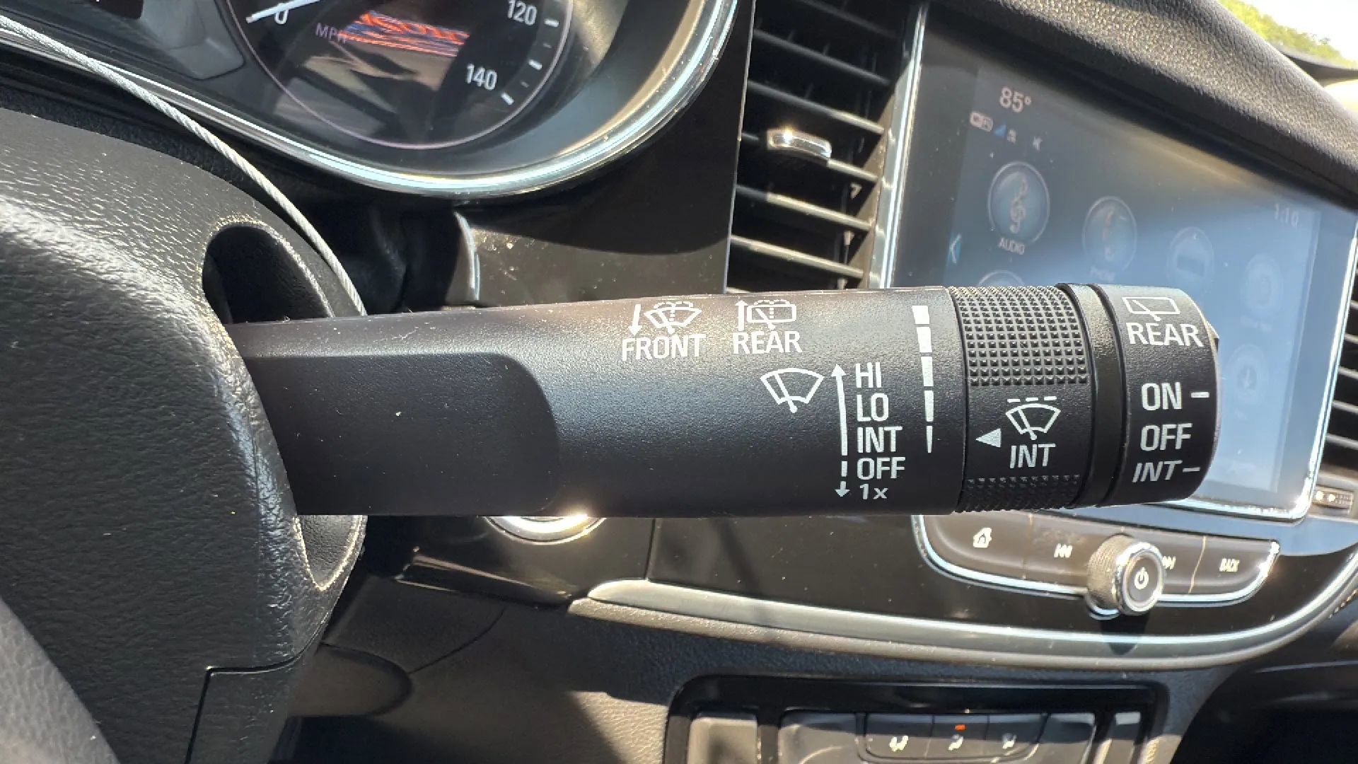 Used 2020 Buick Encore Preferred image 13