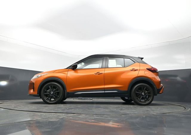 Used 2022 Nissan Kicks SR w/ Premium Package FWD image 25