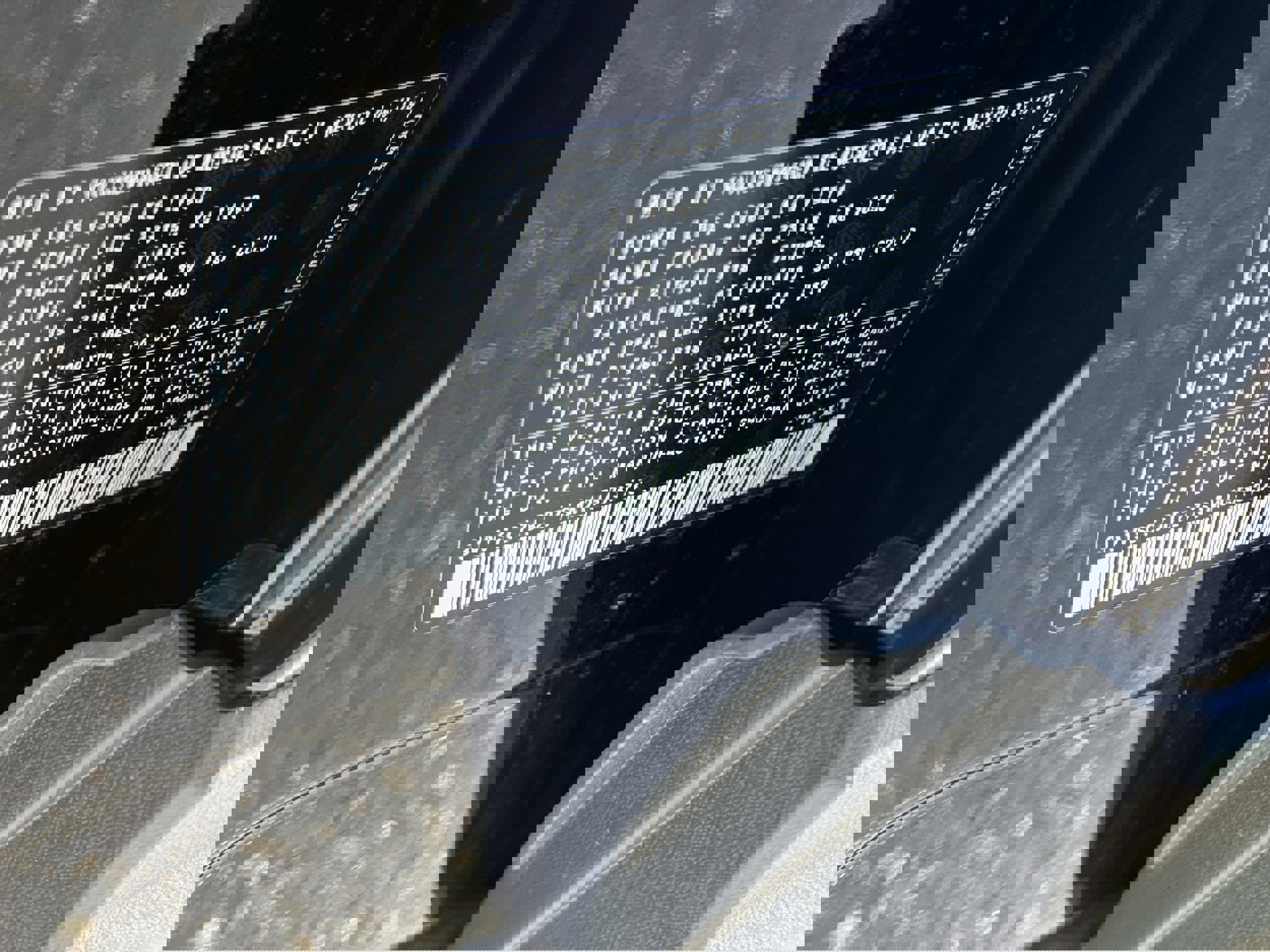 New 2025 Volkswagen Taos SE image 33