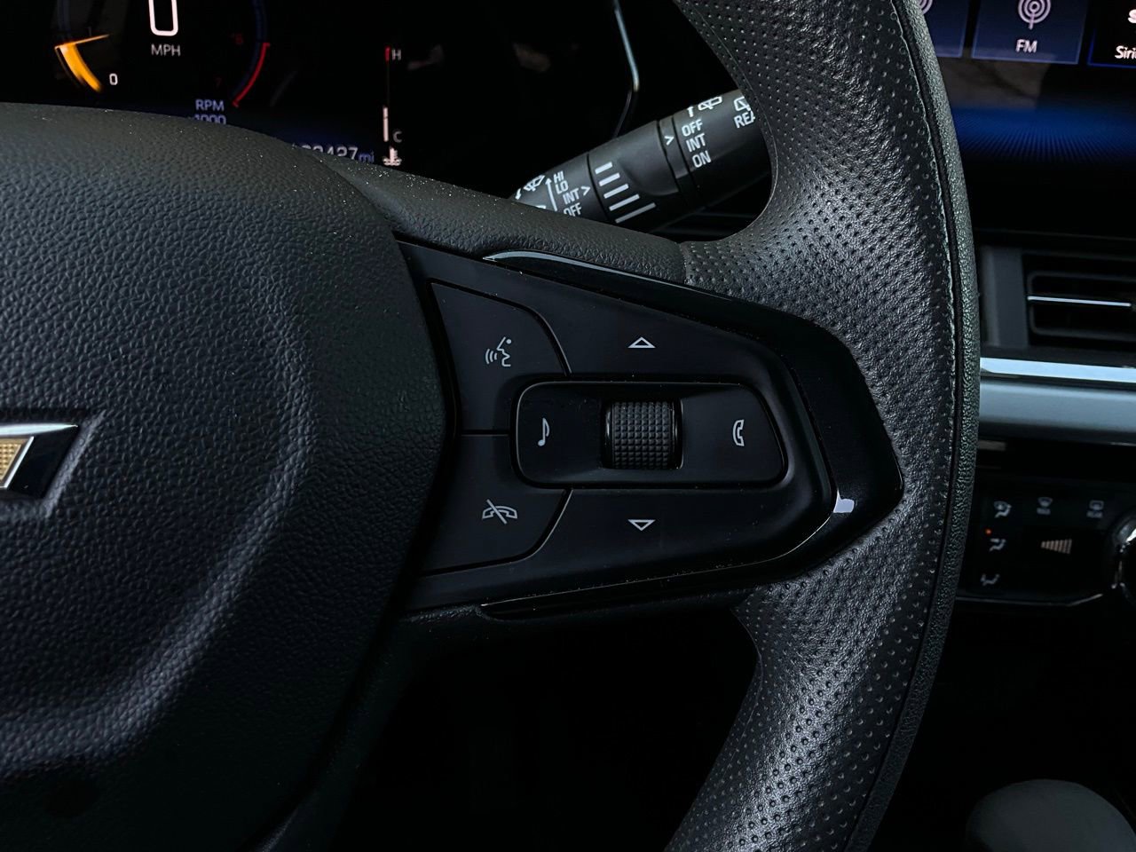 Used 2025 Chevrolet Trax LT image 33