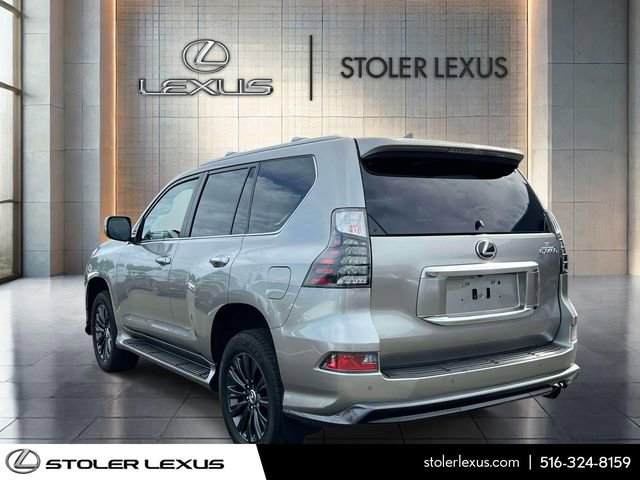 Used 2023 Lexus GX 460 Luxury w/ Sport Design Package AWD/4WD image 6