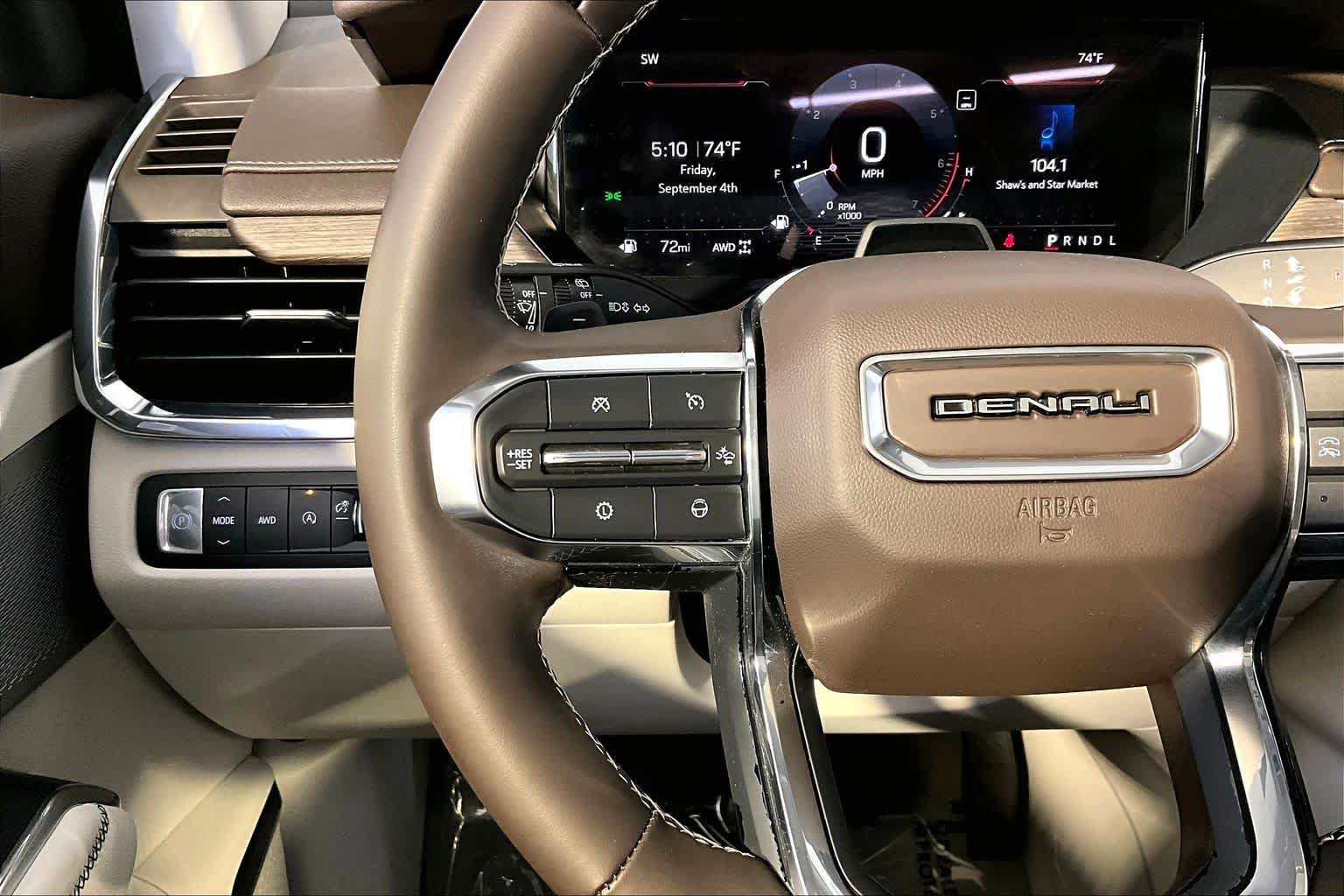 Used 2024 GMC Acadia Denali w/ Super Cruise Package AWD/4WD image 24
