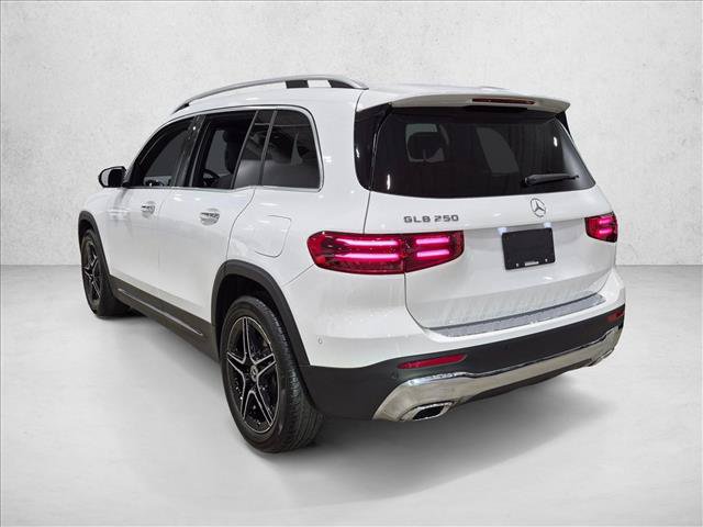 Used 2026 Mercedes-Benz GLB 250 image 8