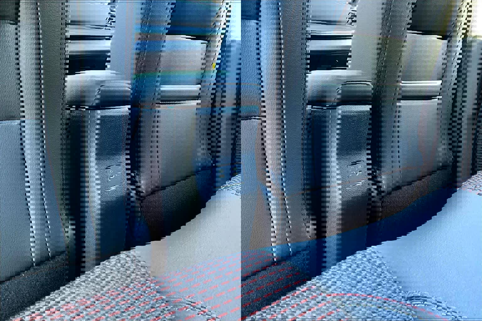 New 2026 Nissan Kicks SR image 20