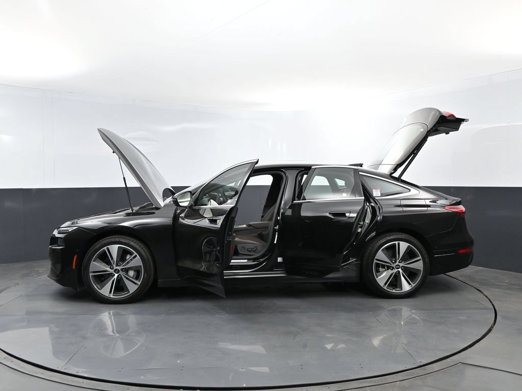 New 2025 Audi A6 e-tron Premium Plus AWD/4WD image 29