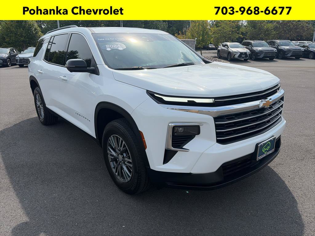 Used 2024 Chevrolet Traverse LT