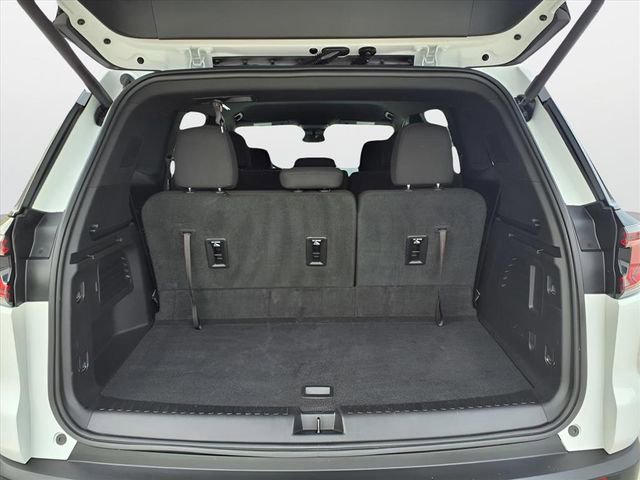 Used 2025 GMC Acadia Elevation image 25