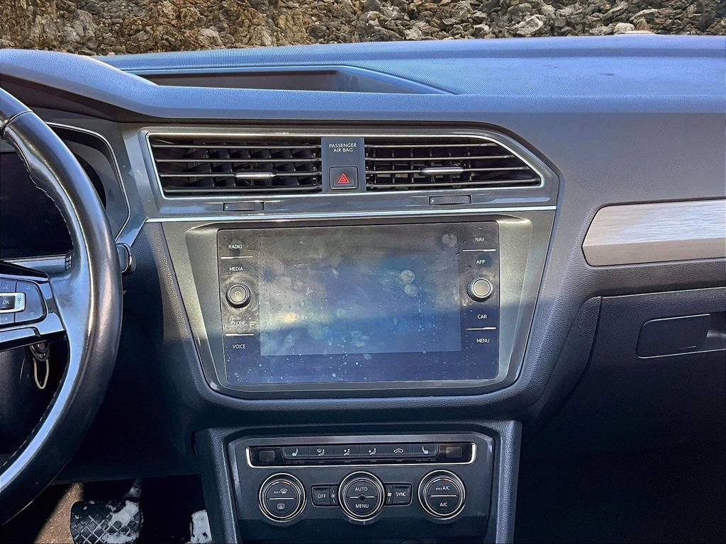 Used 2019 Volkswagen Tiguan SEL image 6
