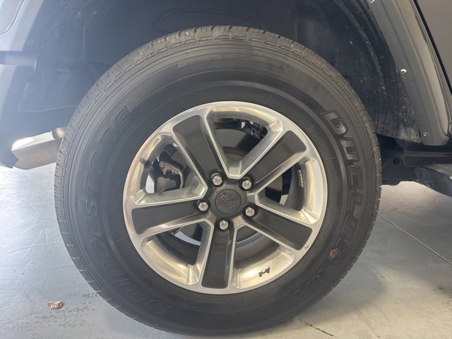 Used 2022 Jeep Wrangler Unlimited Sahara w/ Safety Group image 6