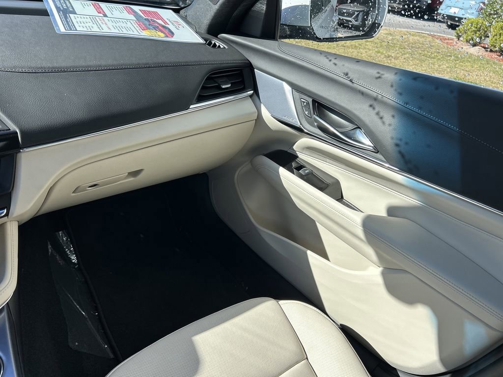 New 2025 Cadillac CT4 Premium Luxury AWD/4WD image 15
