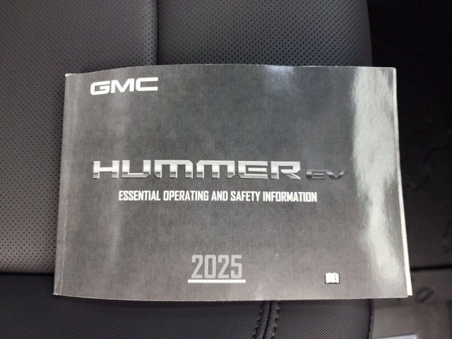 New 2025 GMC Hummer EV 2X AWD/4WD image 30