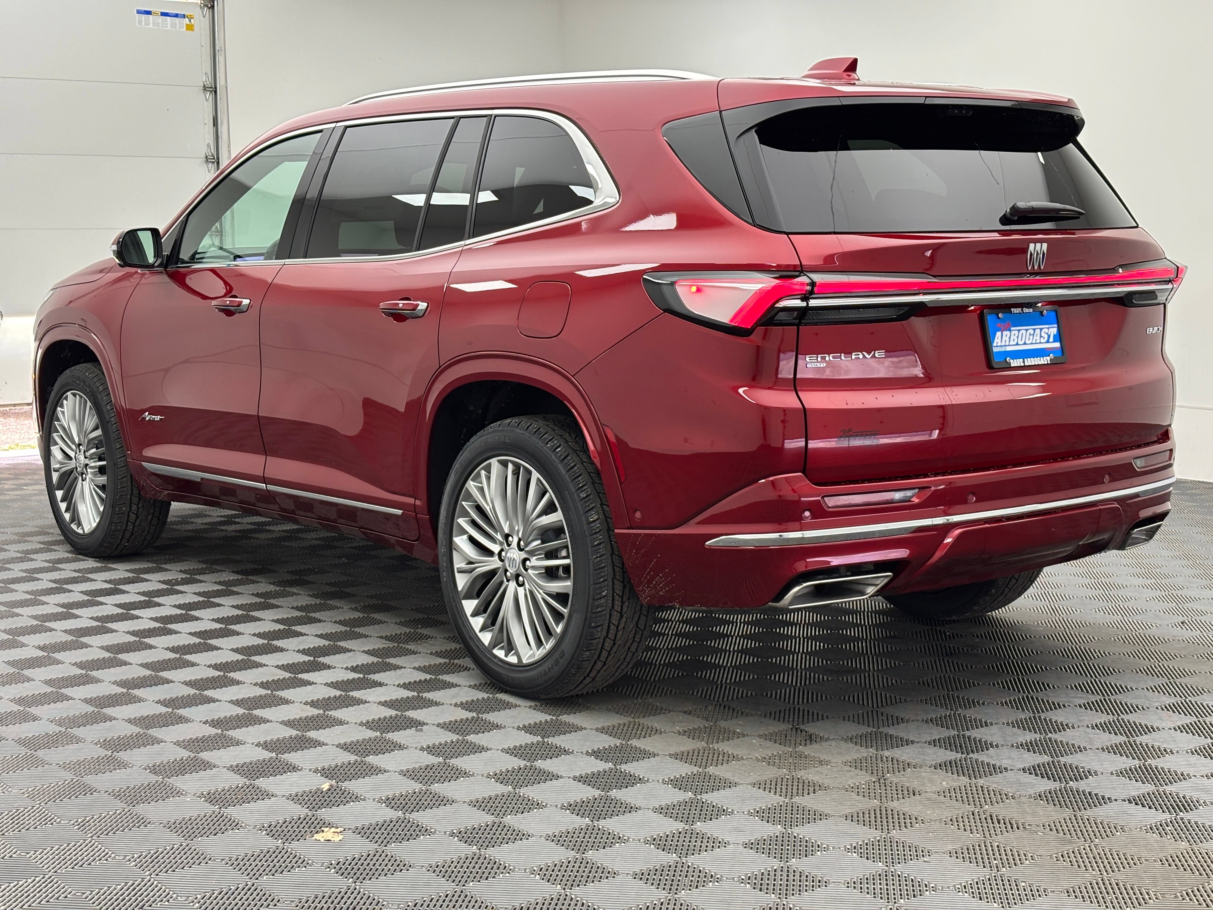 New 2027 Buick Enclave Avenir w/ LPO, Floor Liner Package AWD/4WD image 16