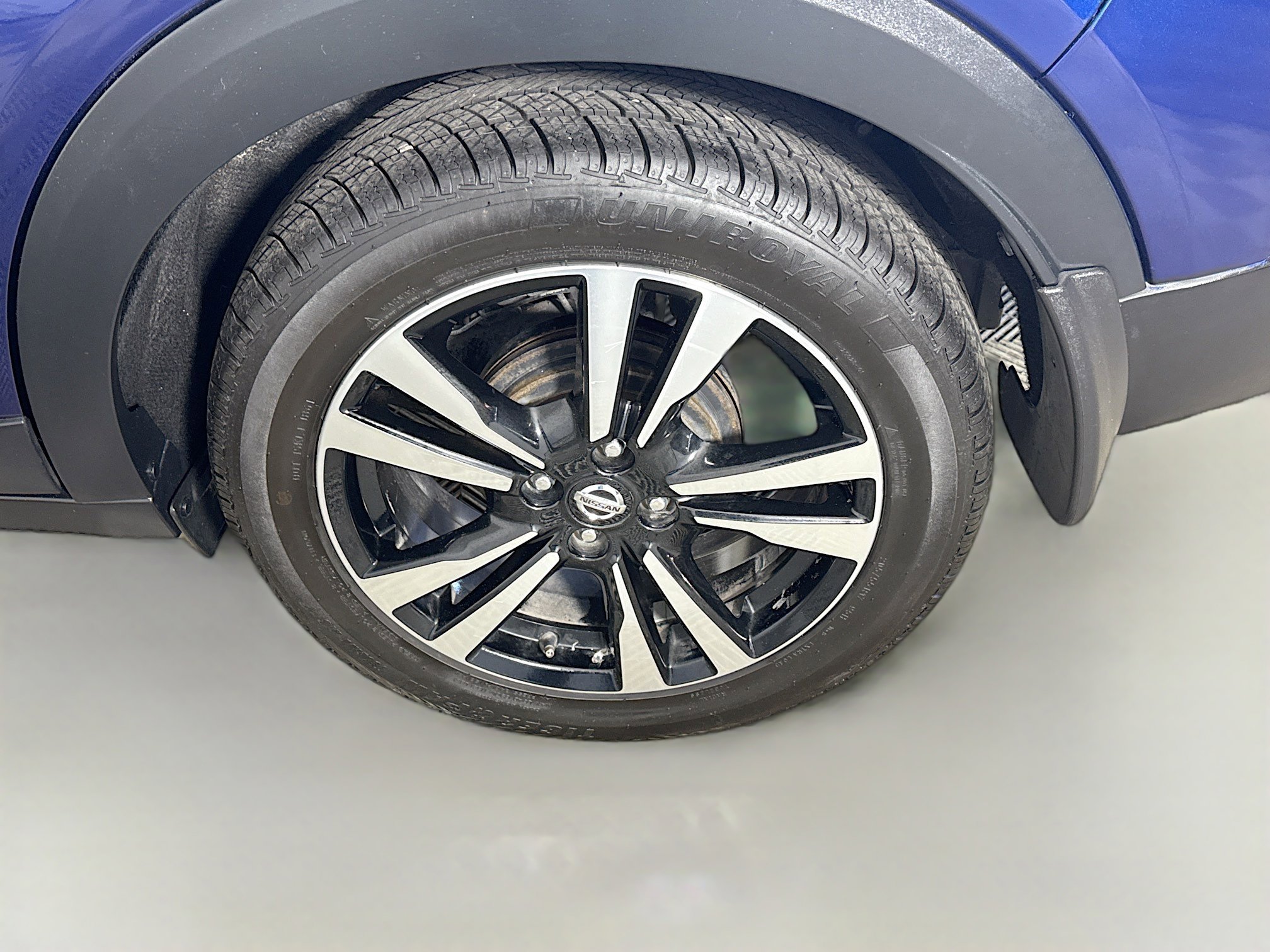 Used 2018 Nissan Kicks SV image 37