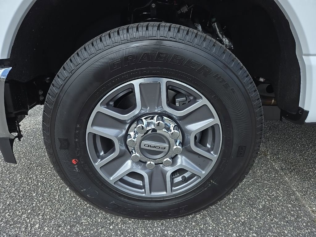 New 2026 Ford F250 Lariat image 9