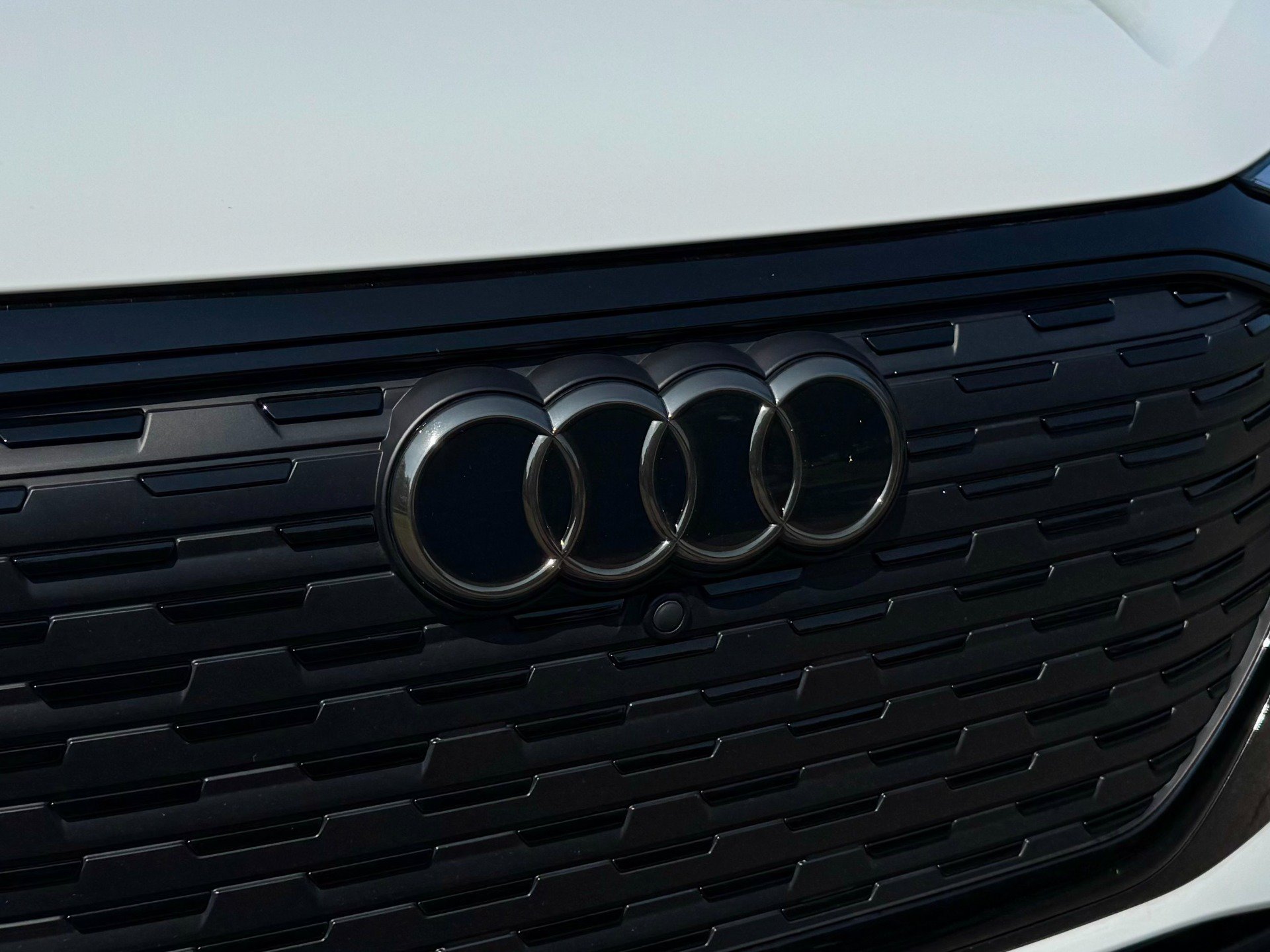 Used 2024 Audi Q4 e-tron Premium Plus AWD/4WD image 36
