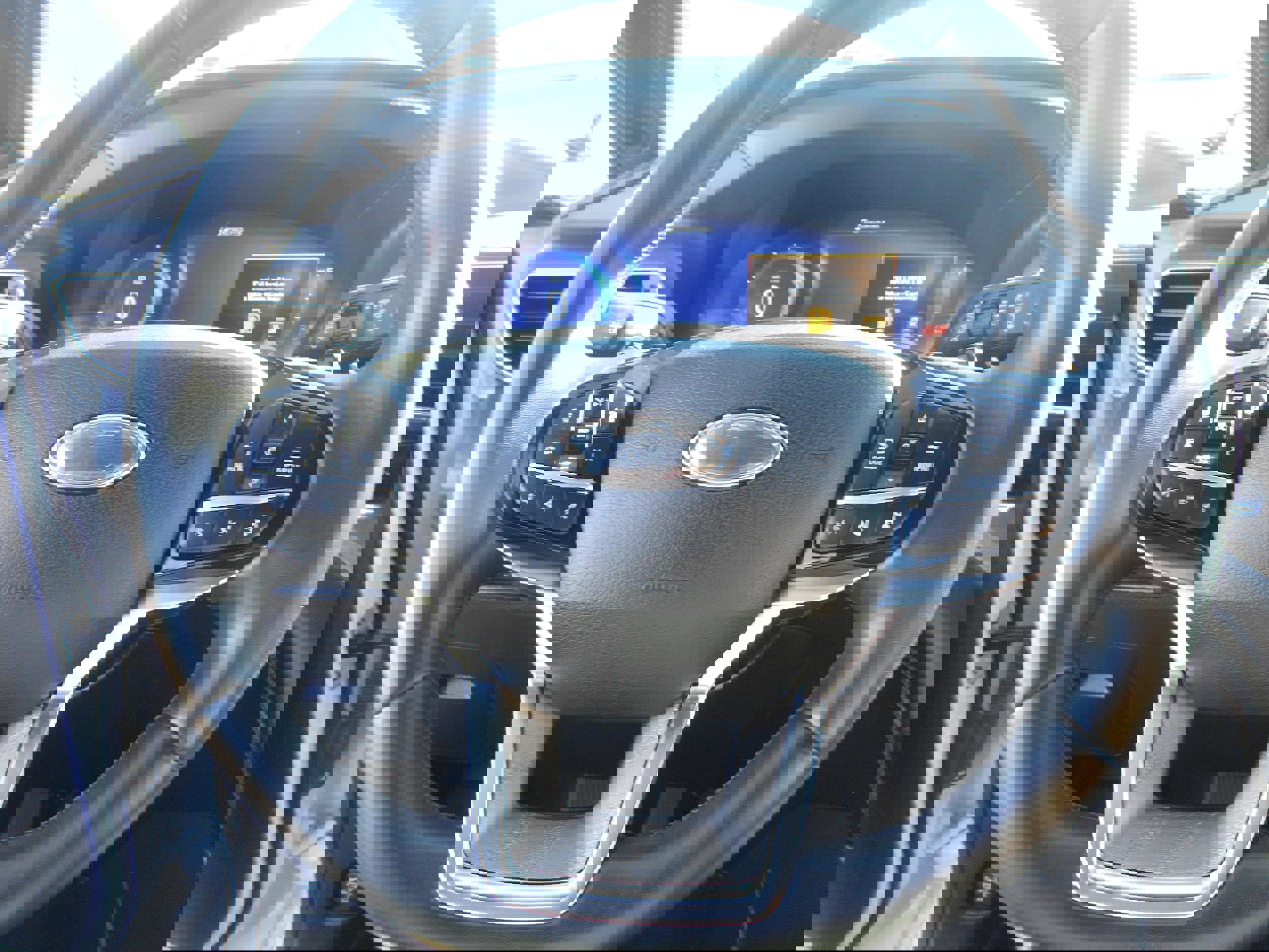 Used 2021 Ford Explorer Platinum w/ Equipment Group 601A image 4