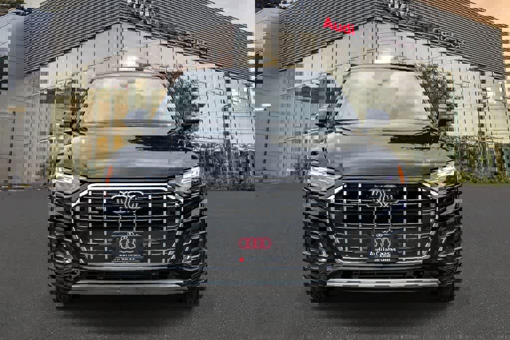 Used 2023 Audi Q5 2.0T Premium w/ Convenience Package image 6