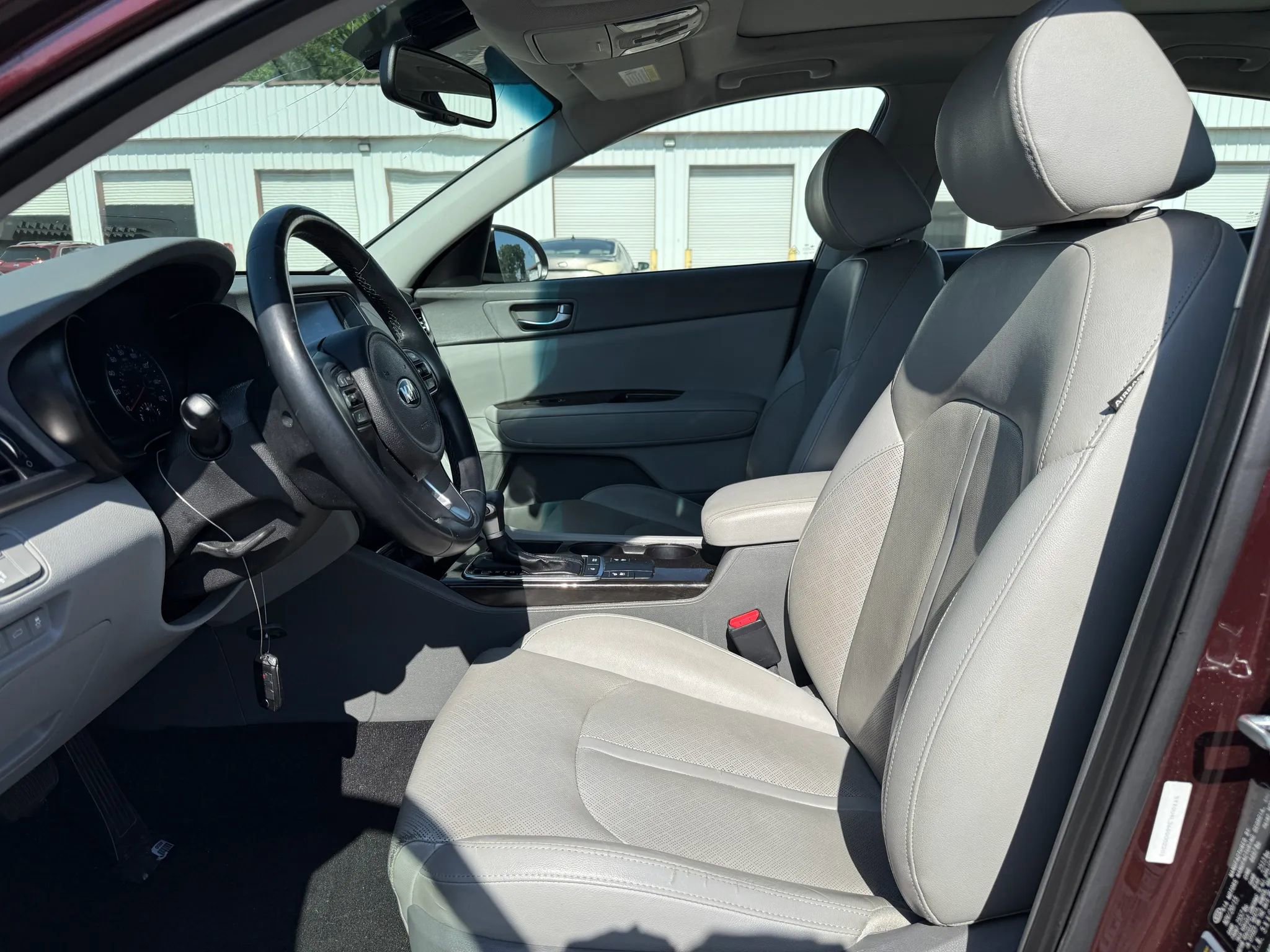 Used 2016 Kia Optima EX w/ Premium Package FWD image 2