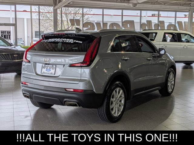 Used 2023 Cadillac XT4 Luxury w/ Cold Weather Package AWD/4WD image 8