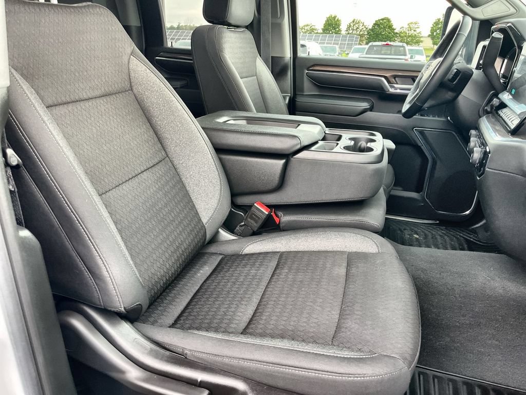 Used 2024 Chevrolet Silverado 2500 LT w/ Convenience Package AWD/4WD image 18