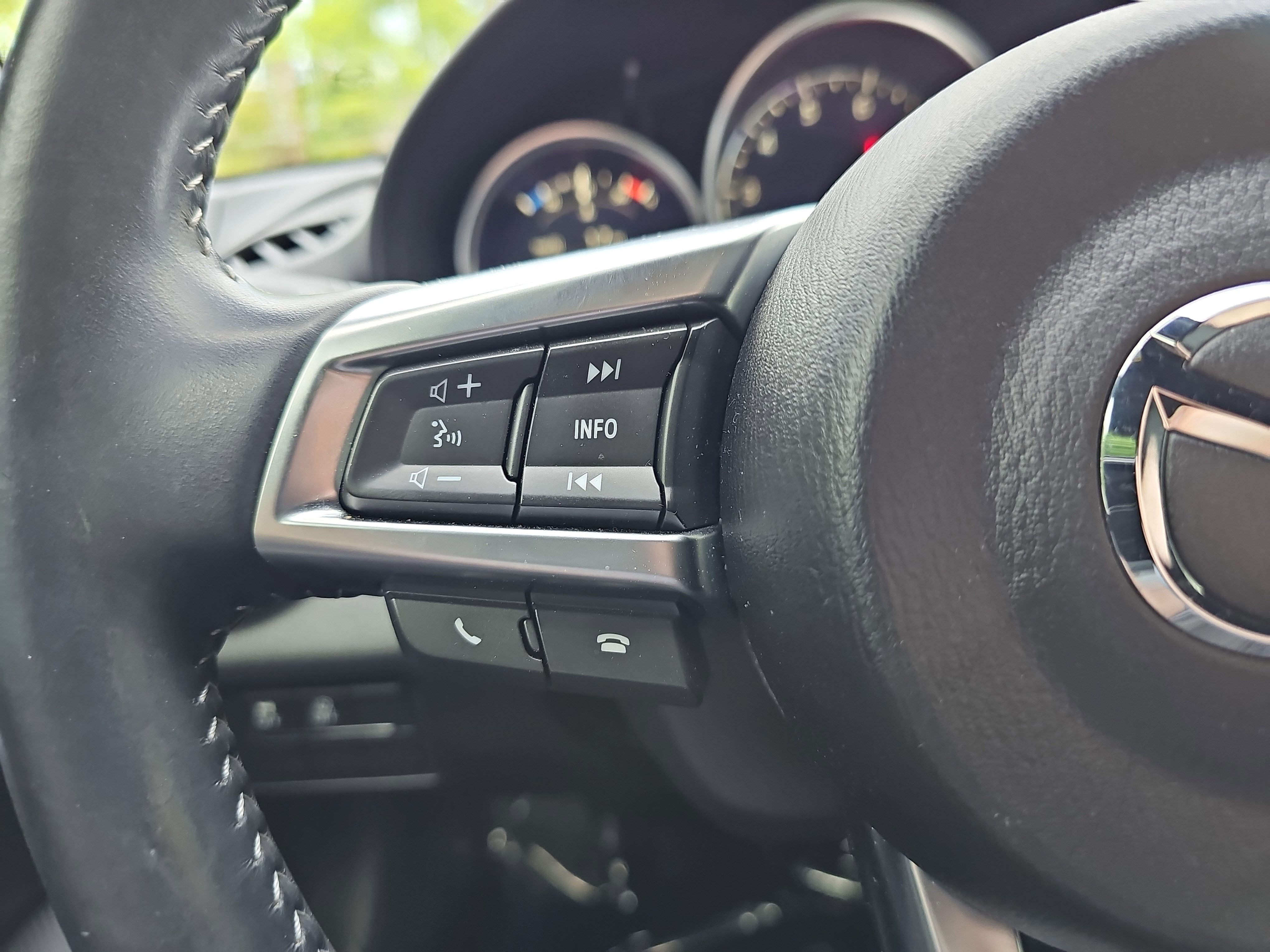 Used 2021 MAZDA MX-5 Miata RF Grand Touring RWD image 16