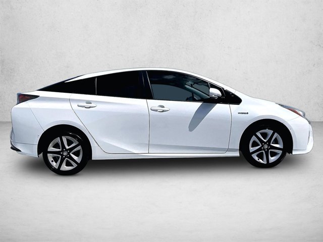 Used 2018 Toyota Prius Three Touring FWD image 5