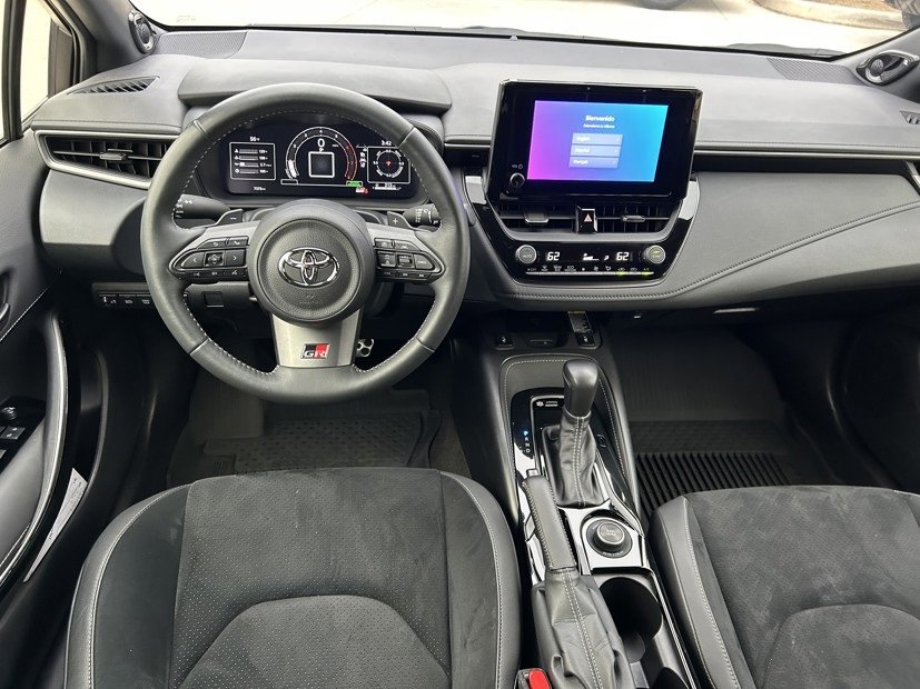 Used 2025 Toyota Corolla Core image 16