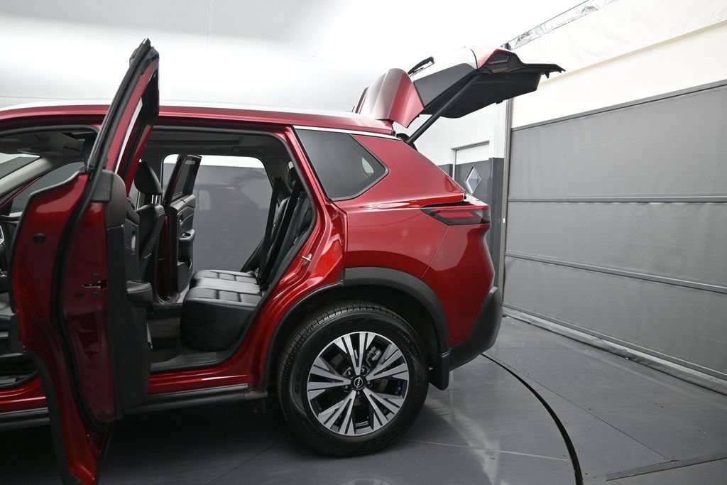 Used 2023 Nissan Rogue SV w/ SV Premium B Package AWD/4WD image 12