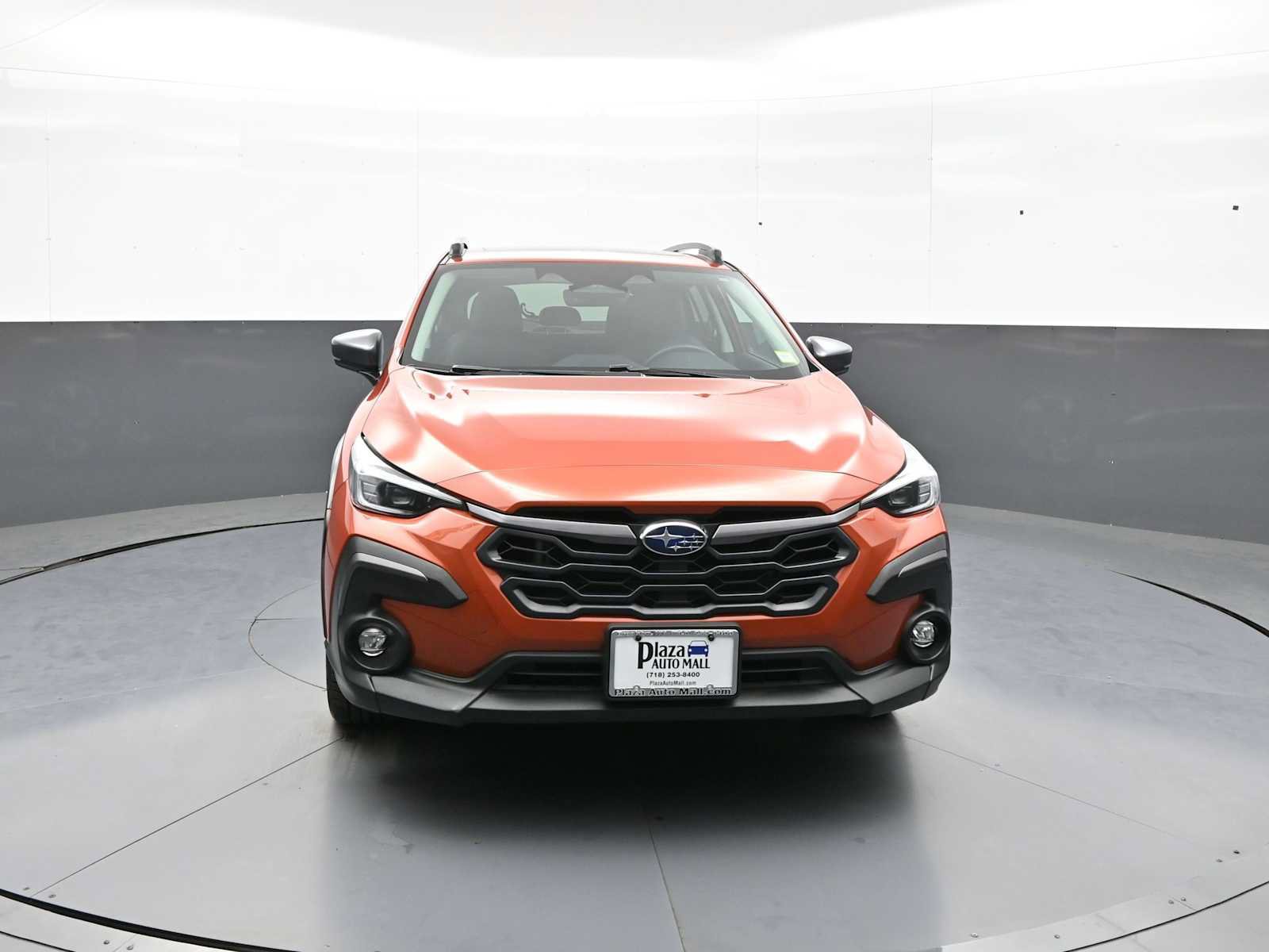 Used 2024 Subaru Crosstrek 2.5i Limited AWD/4WD image 2