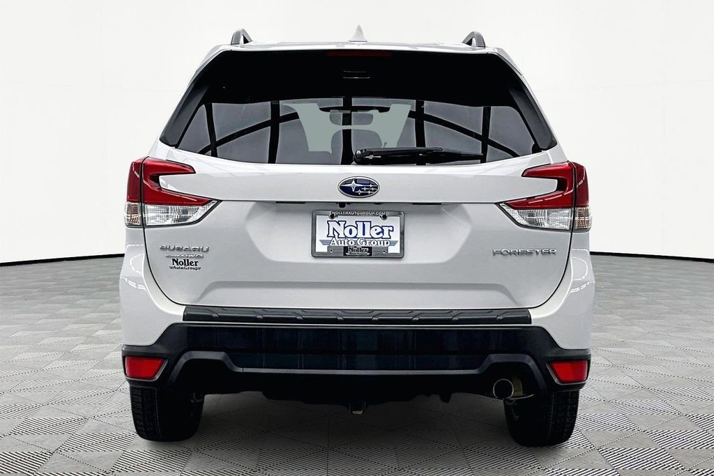Used 2019 Subaru Forester Limited w/ Popular Package #3 image 4